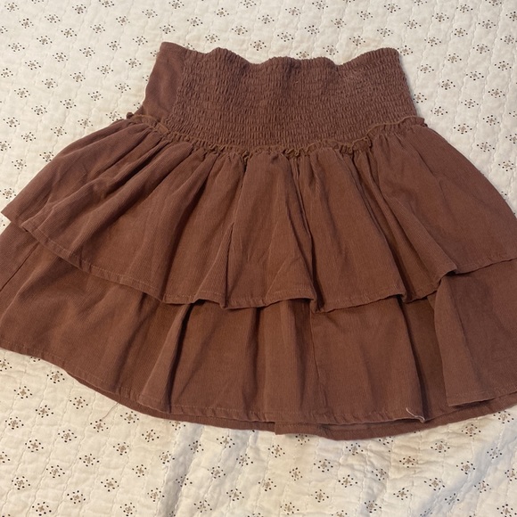 Skirt - Picture 2 of 3